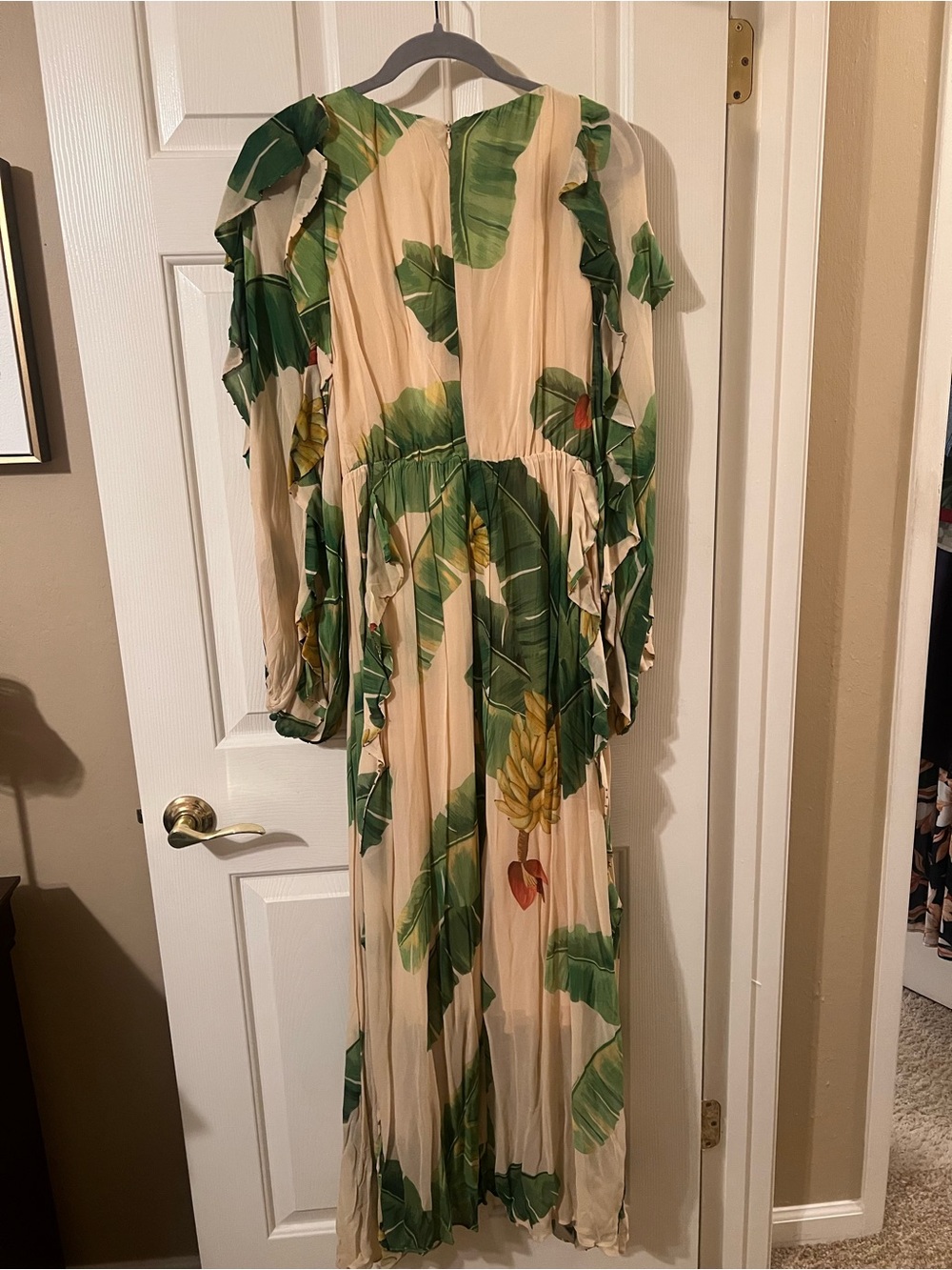 NWT FARM Rio Fresh Bananas Vibrant Green and Beige Maxi Dress Size Medium - Picture 10 of 11